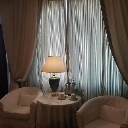Stella Luxury Perivolia