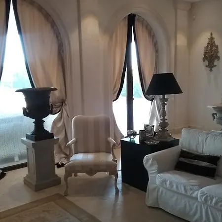 Stella Luxury Perivolia